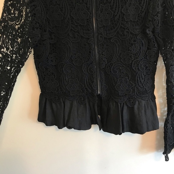 Lili's Closet Black Lace Zipper Peplum Top - Picture 4 of 6